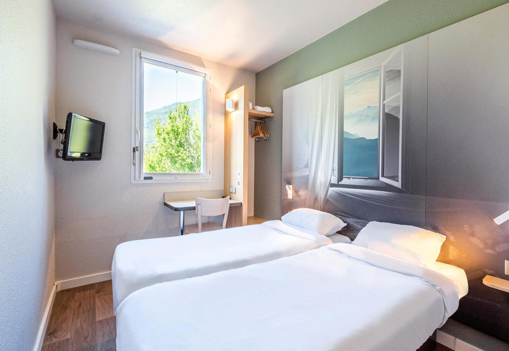 B&B Hotel Saint Jean De Maurienne Sainte-Marie-de-Cuines Kültér fotó